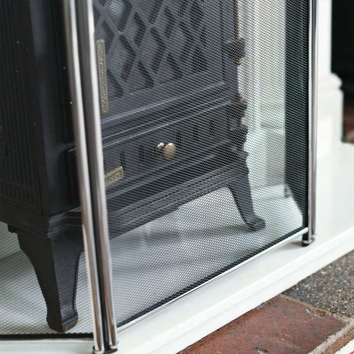 Close Up Of Feet and Frame On Guard 