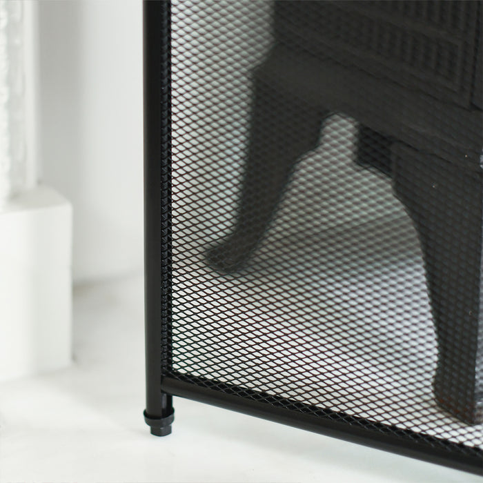 Close Up Of Mesh In Front Of Stove