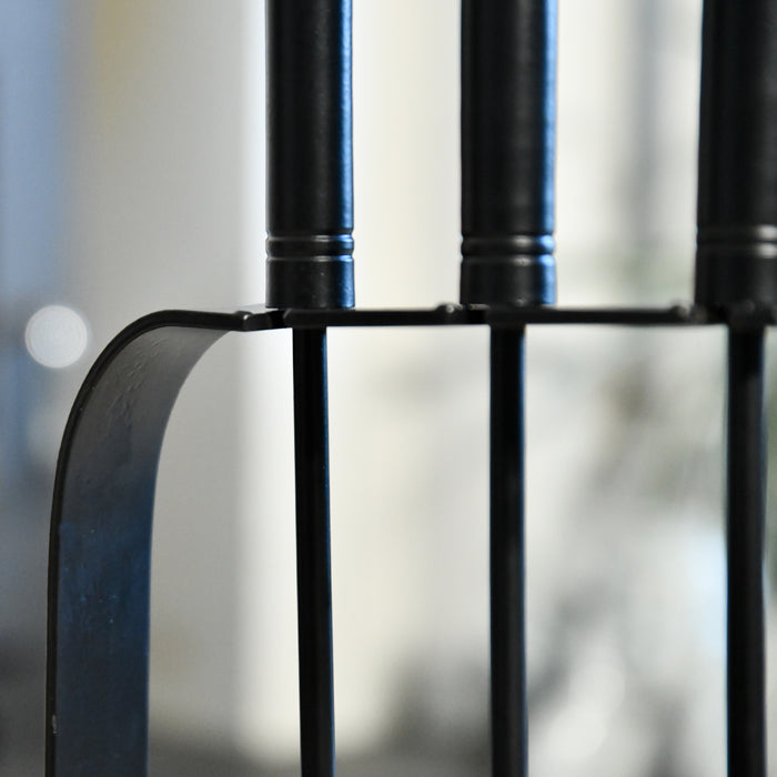Close Up of Easy Grip Handles 