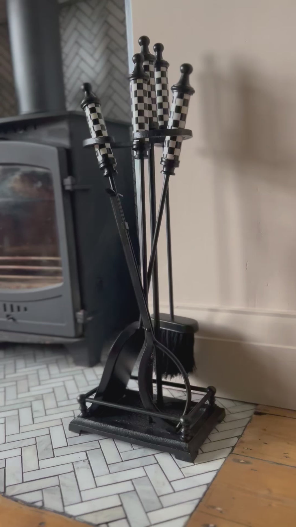 Black and White Companion Set Video 